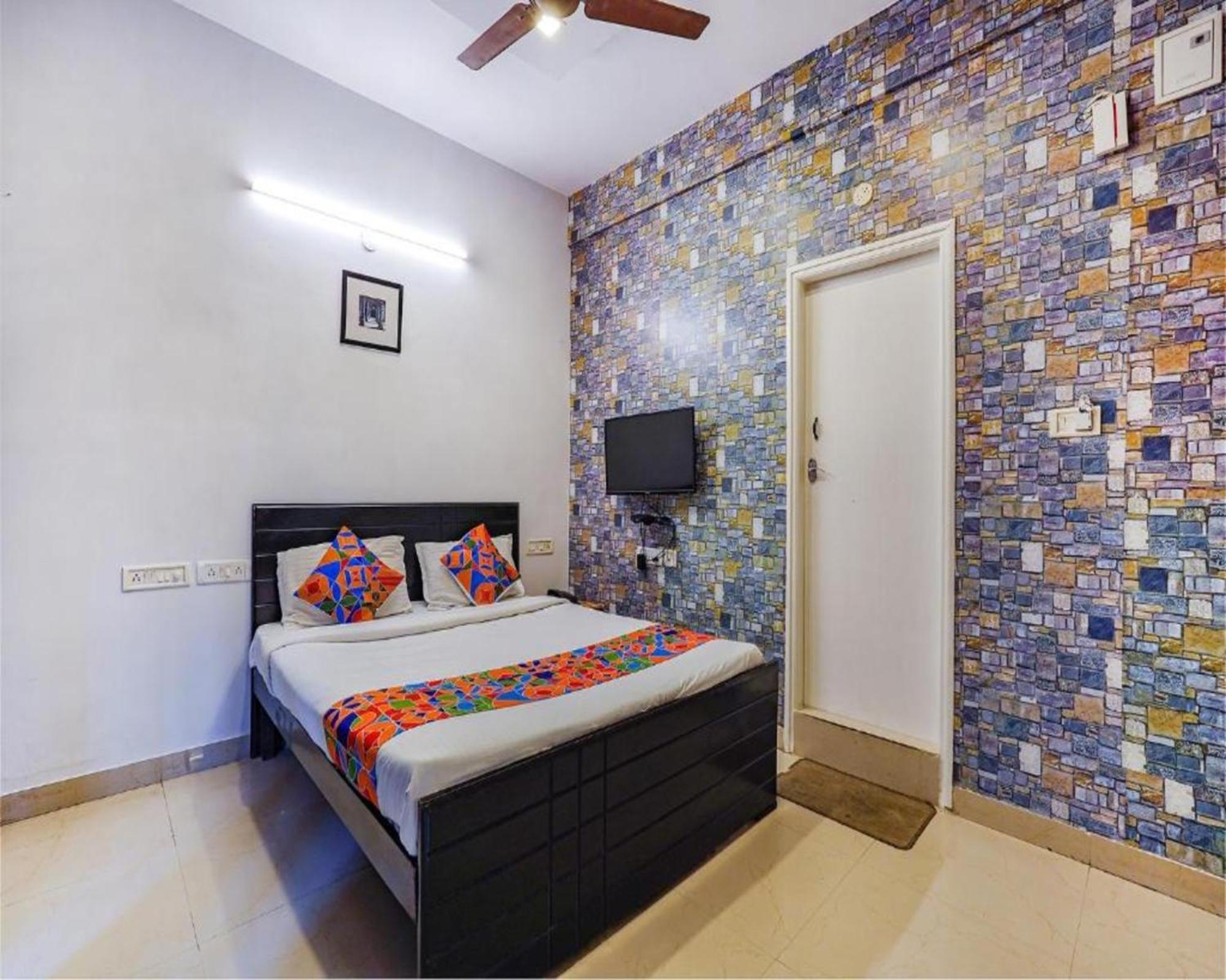 Fabexpress Kings Suites I Bangalore Bagian luar foto