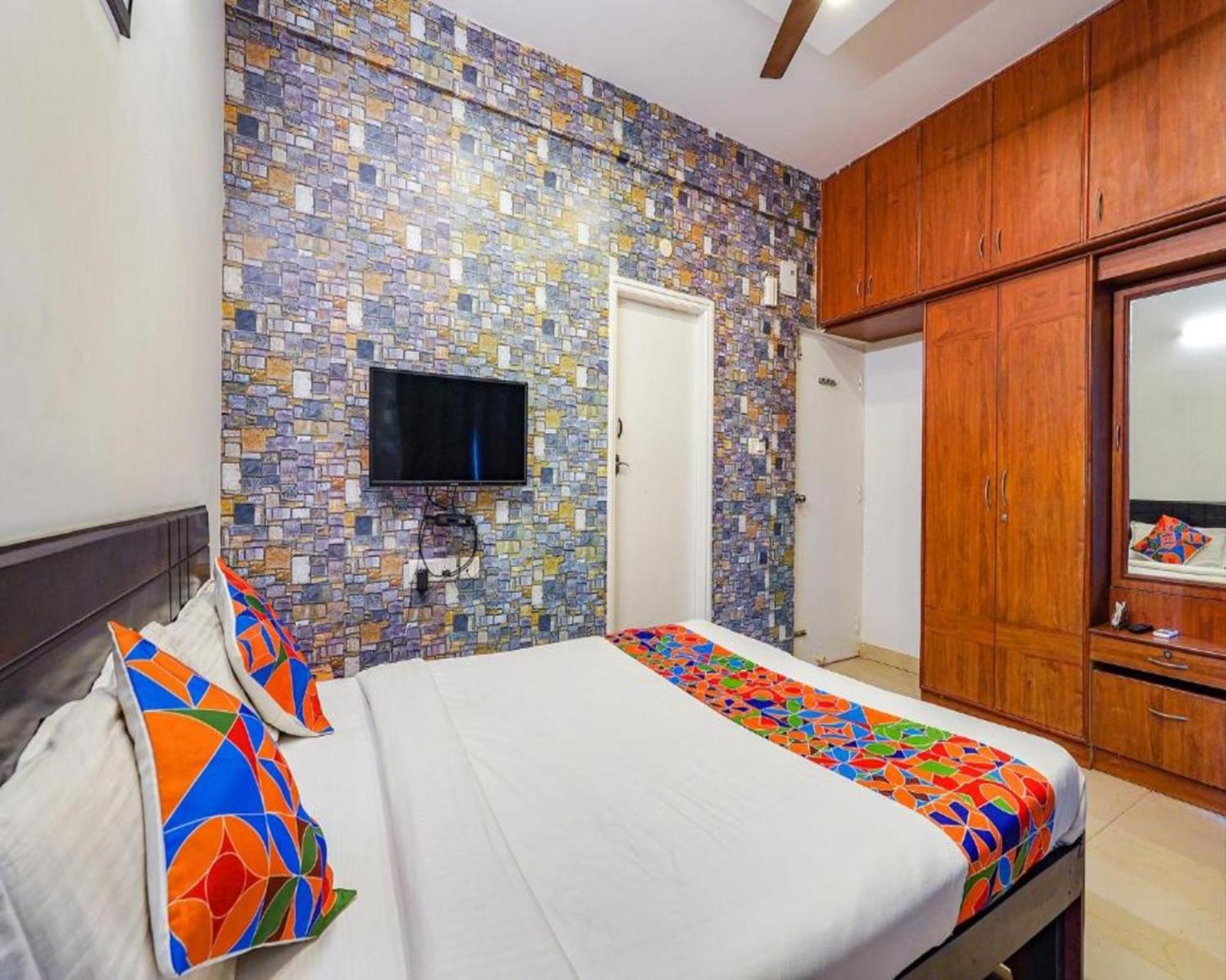 Fabexpress Kings Suites I Bangalore Bagian luar foto