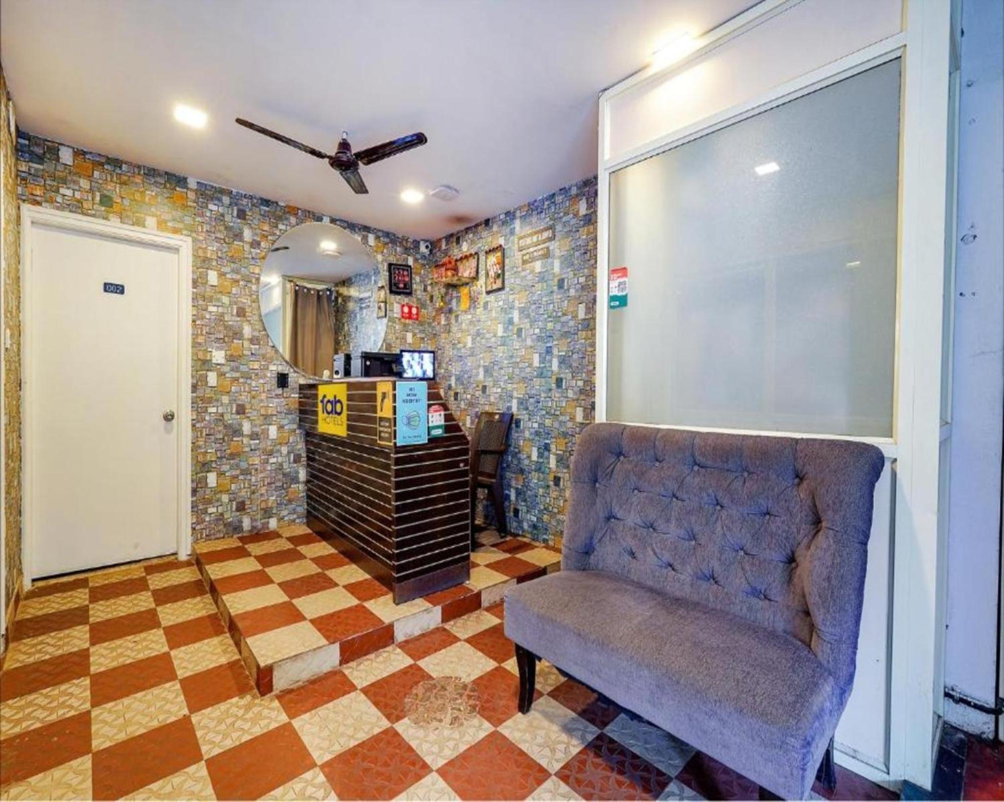 Fabexpress Kings Suites I Bangalore Bagian luar foto