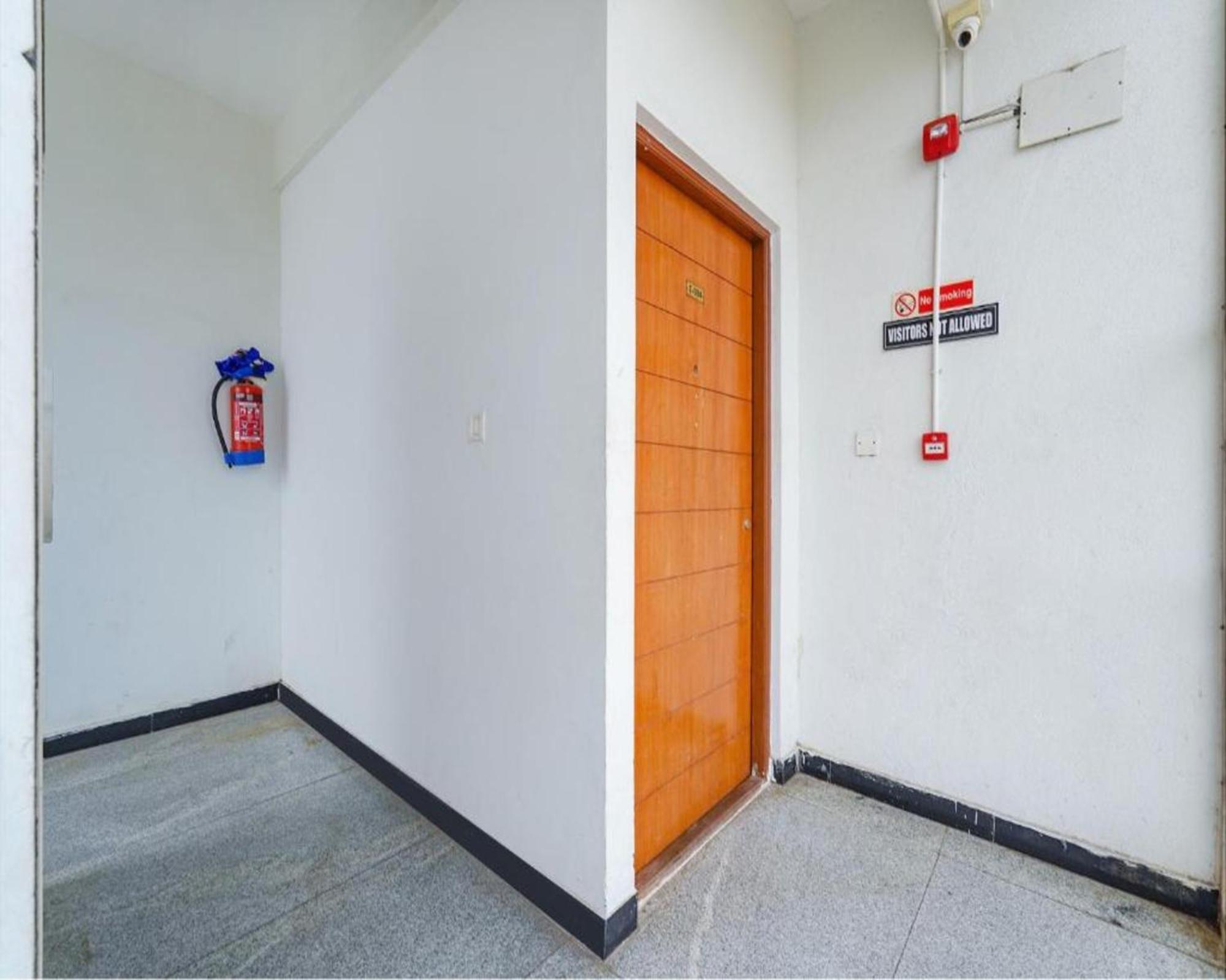 Fabexpress Kings Suites I Bangalore Bagian luar foto