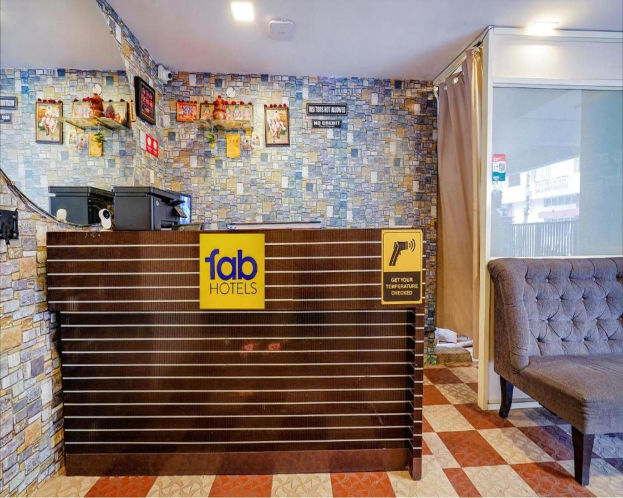 Fabexpress Kings Suites I Bangalore Bagian luar foto