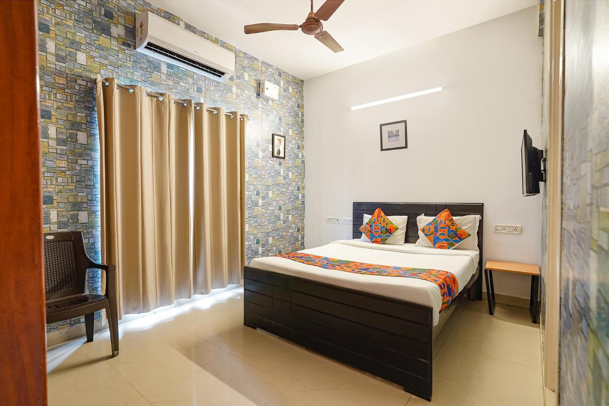 Fabexpress Kings Suites I Bangalore Bagian luar foto