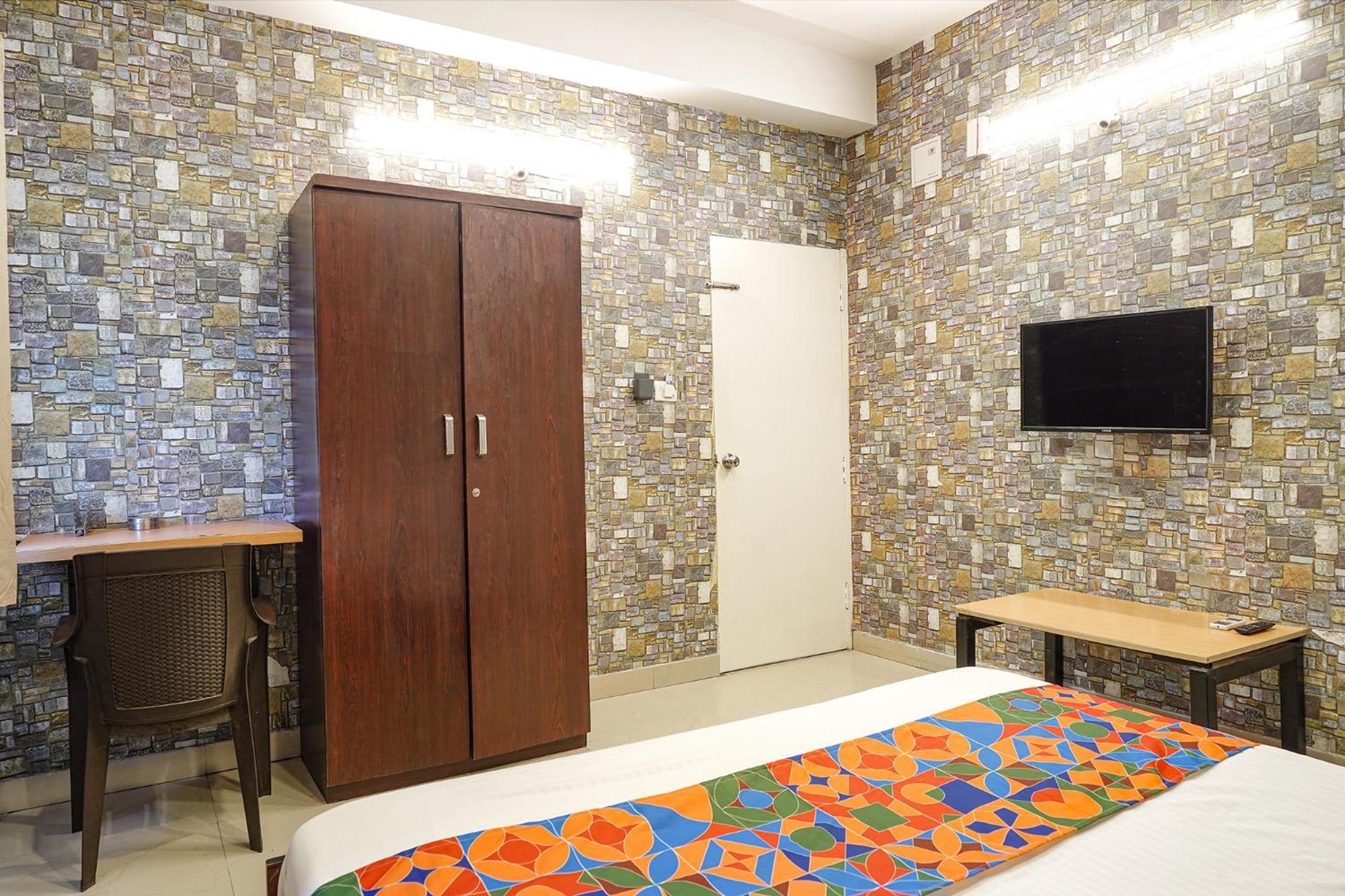 Fabexpress Kings Suites I Bangalore Bagian luar foto