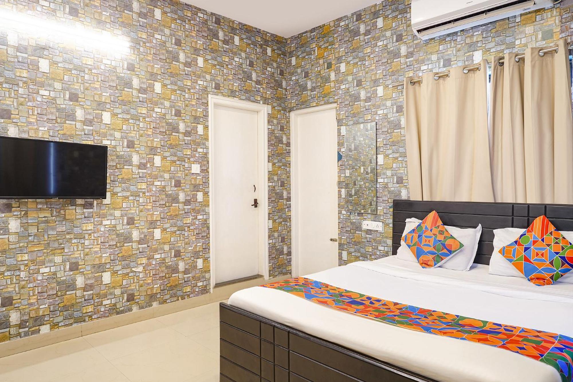 Fabexpress Kings Suites I Bangalore Bagian luar foto