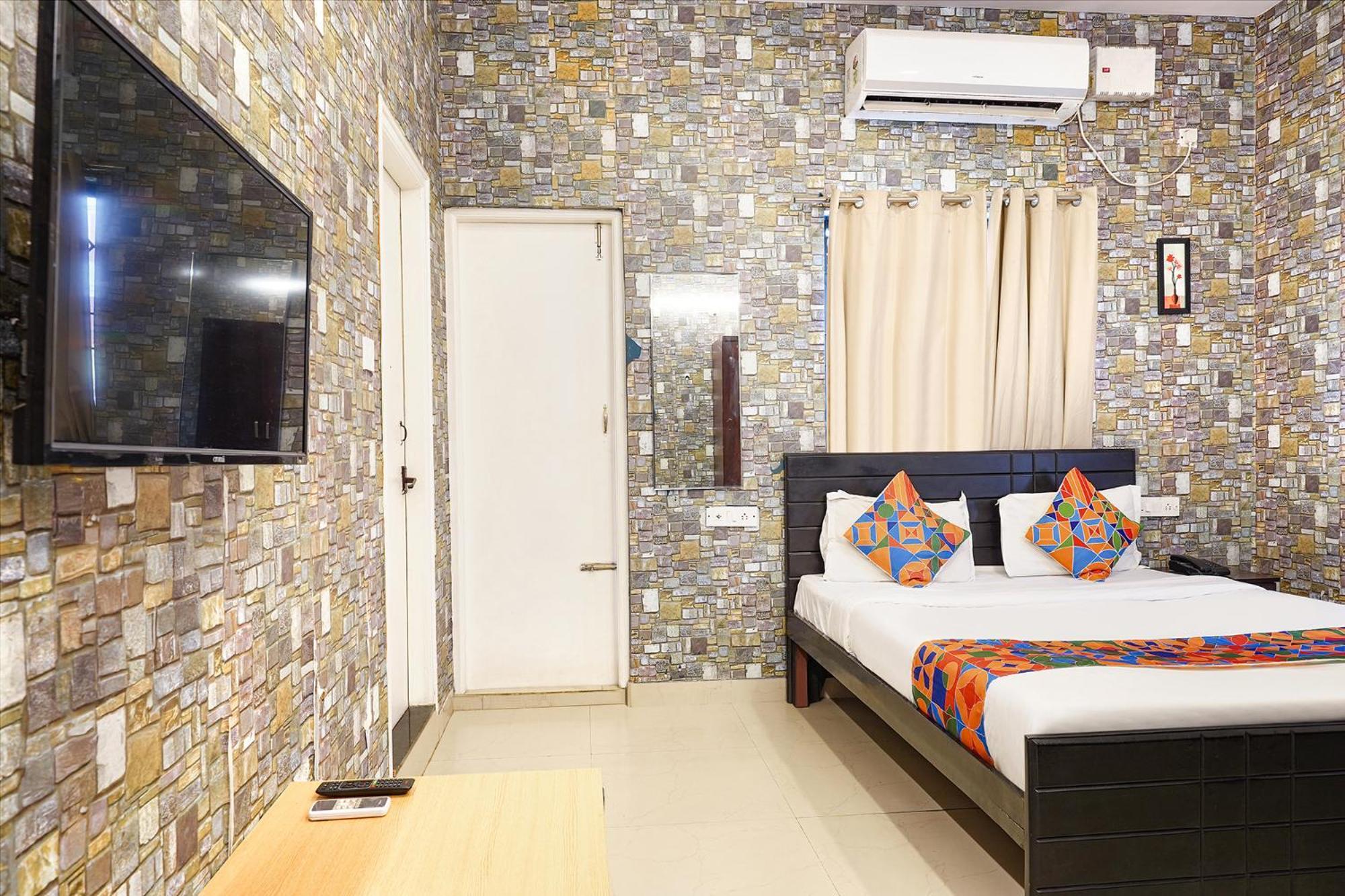 Fabexpress Kings Suites I Bangalore Bagian luar foto