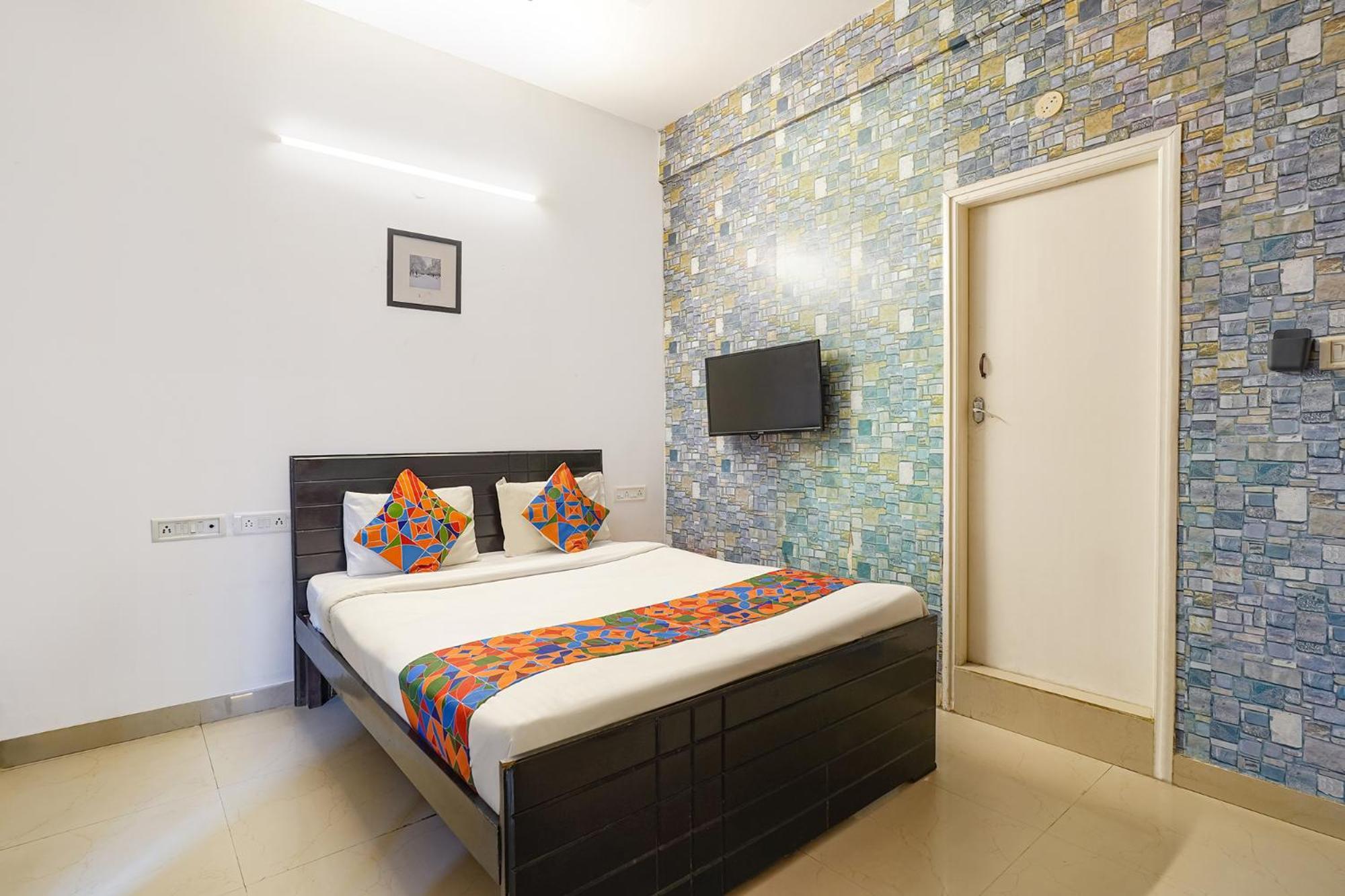 Fabexpress Kings Suites I Bangalore Bagian luar foto